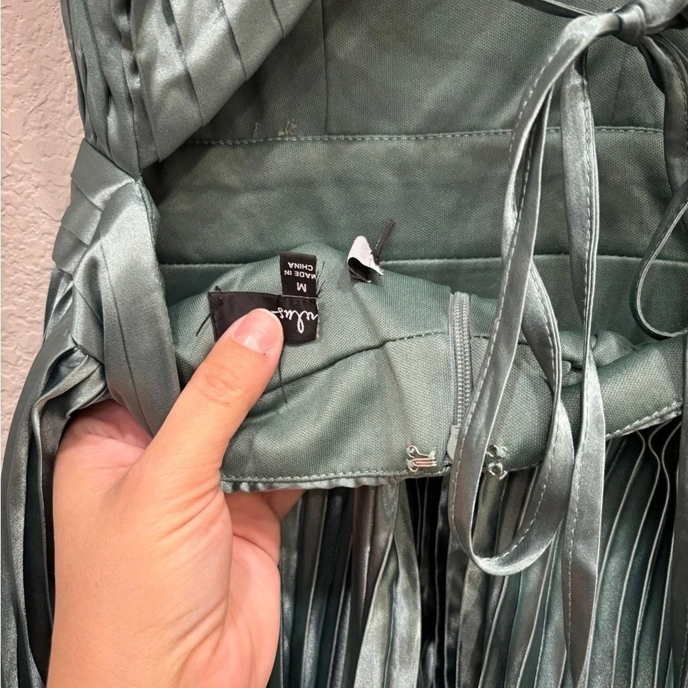 NWOT Lulus Exceptional Drama Sage Green Satin Lace-Up Pleated Maxi Dress - Picture 6 of 9